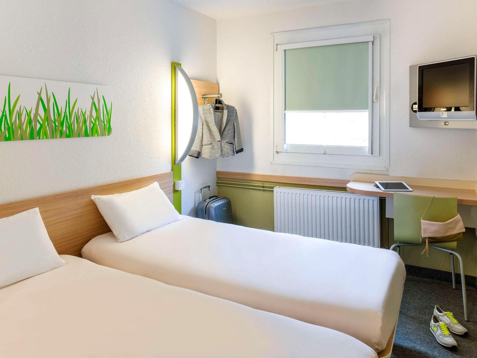Ibis Budget Aix En Provence Est Le Canet Meyreuil Esterno foto
