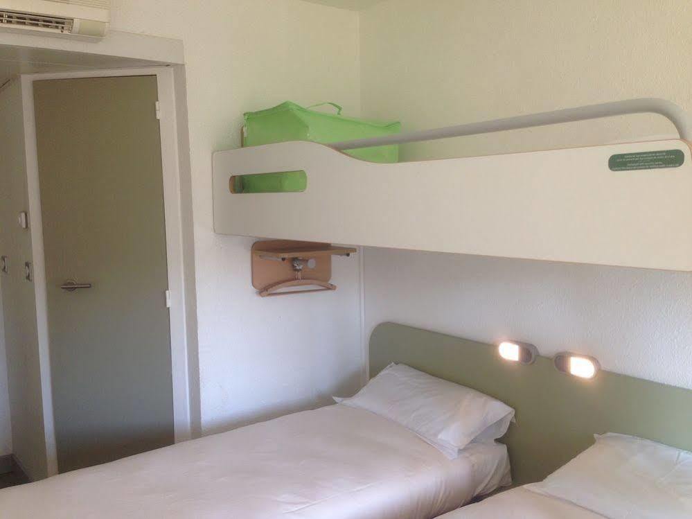 Ibis Budget Aix En Provence Est Le Canet Meyreuil Esterno foto