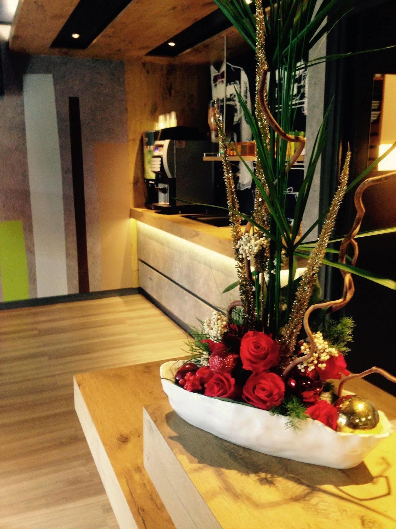 Ibis Budget Aix En Provence Est Le Canet Meyreuil Esterno foto