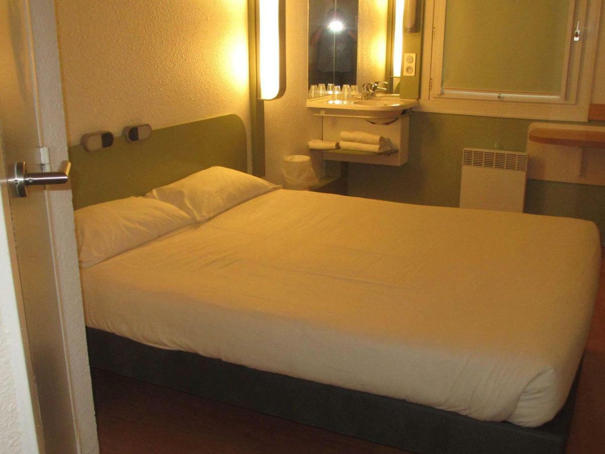 Ibis Budget Aix En Provence Est Le Canet Meyreuil Esterno foto